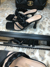 Load image into Gallery viewer, Luna Heels - Black
